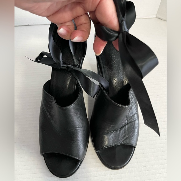 RUDSAK PEEP TOE SANDAL WITH ANKLE TIE - Picture 3 of 17